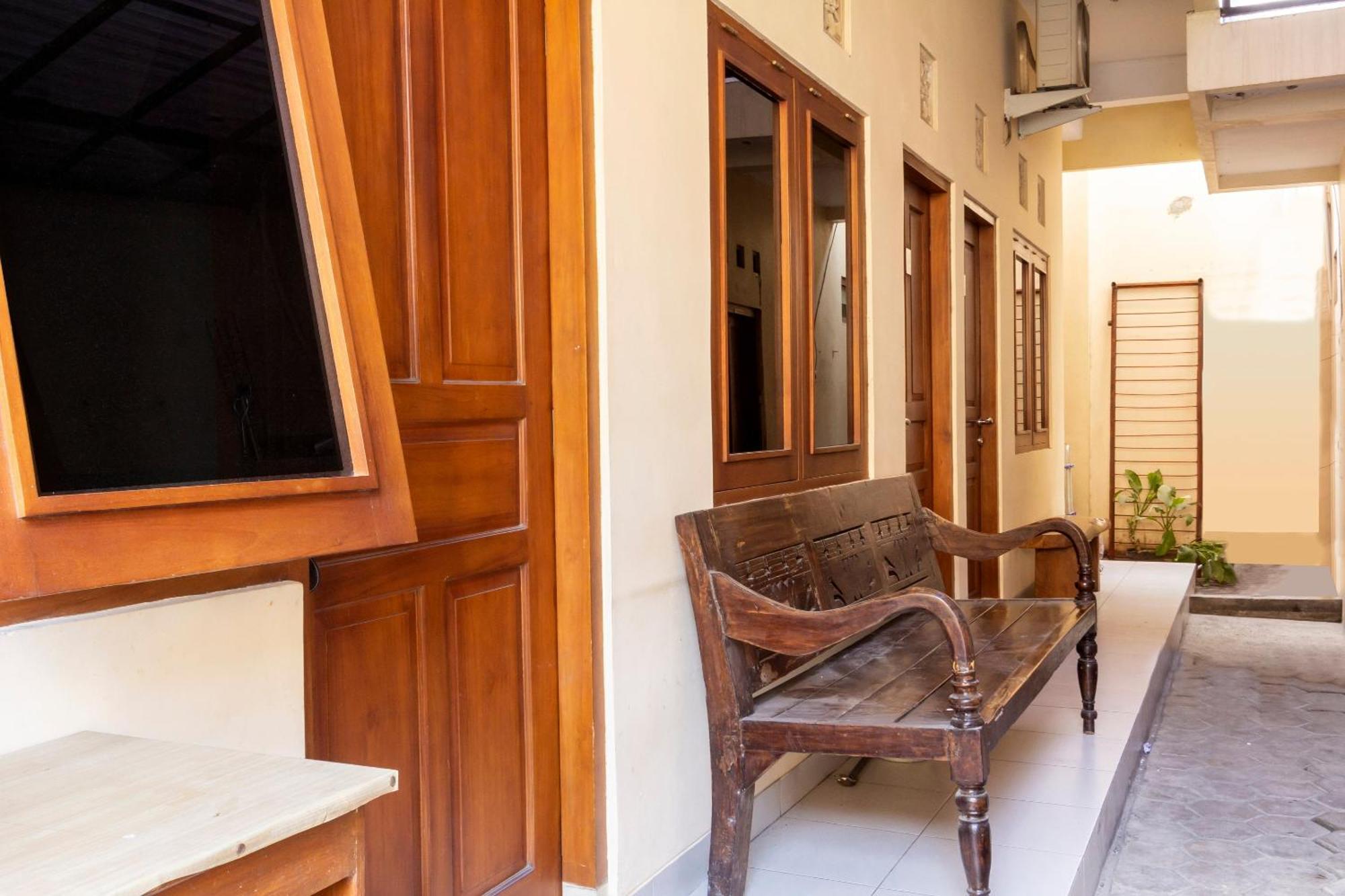 Hotel Super Oyo 1150 Omah Ladrang Kejayan Exterior foto